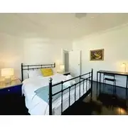 Art Deco Home With Games Room/vape Room - 10mins To Stadium & Beach!