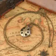 Bronze Animal Shape Lovely Quartz Pocket Watch for Men Women Kid with Chain Gift