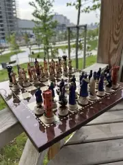 Luxury Crusader Knights Chess Set–Hand-Painted Resin, Walnut Board,Great Gift