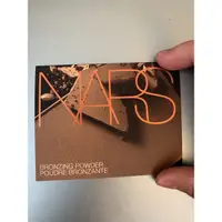 在飛比找蝦皮購物優惠-《NARS》3D立體燦光修容餅