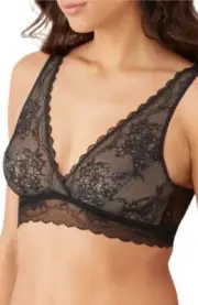 B.Tempt’d by Wacoal Women's No Strings Attached Lace Bralette Black Size M