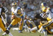 Wendell Tyler of the Los Angeles Rams 1980's NFL Photo 7