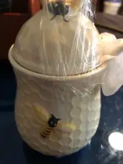 New Tag Bumble Bee Honey Pot with spoon Honeycomb Pattern Bee Lovers