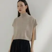 在飛比找momo購物網優惠-【Line-up wears】氣質減齡高領短袖毛衣(顯瘦版型