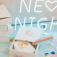 在飛比找蝦皮購物優惠-PAZZO Neon Night x snoopy 彩妝組 