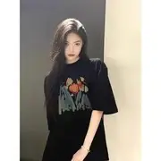 Short-Sleeve Round Neck Flower Tee Black - M