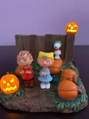 Dept 56 Halloween "Is it the Great Pumpkin" NIB- Peanuts- Lighted Pumpkin Patch