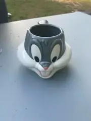4 Looney Tunes, 3-D, ceramic mugs, Daffy Duck, Sylvester, Tweety & Bugs bunny