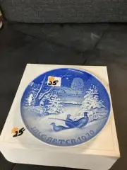 B & G Copenhagen 1970 Blue & White Plate Pheasants in Snow at Christmas In Box