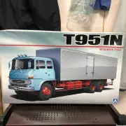 Unassembled Aoshima Heavy Freight Fuso T951N Aluminum Van 1/32 Vol.1 Deco Truck