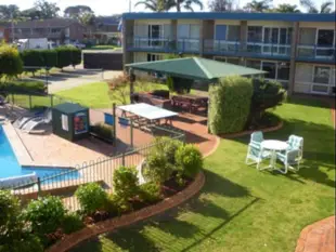 湖濱假日公寓 - 默里姆布拉Lakeside Holiday Apartments Merimbula