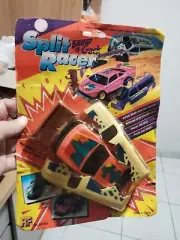 Vintage Split Racer Bump & Crack Pull Back action toy car