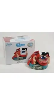 NEW 2016 PIXAR DISNEY STORE NEMO FINDING DORY HANK OCTOPUS SNOW GLOBE - LAST ONE