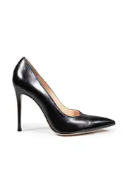 Black Point Toe Leather Pumps