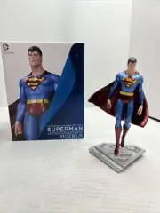 Superman The Man of Steel Statue Moebius DC Collectibles