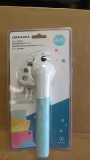 WE R MEMORY KEEPERS CROP-A DILE MULTI-PUNCH TOOL NEW