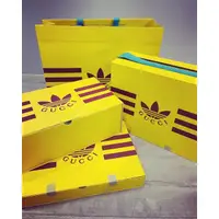 在飛比找蝦皮購物優惠-Adidas x Gucci 聯名紙盒