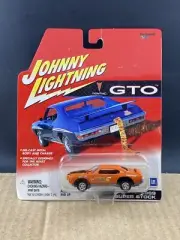 Johnny Lightning GTO, 1969 SUPER STOCK 1:64, COMB SHIP $1