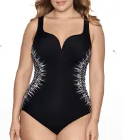 Miraclesuit Labyrinth DD-Cup Temptress One Peace Black White/ US 16/$189
