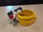Vintage 1990s Looney Tunes Sylvester and Tweety Bird Ceramic Planter Warner Bros