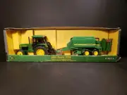 Ertl 1/32 John Deere Tractor Rectangular Baler Toy Rare Vintage New Old Stock