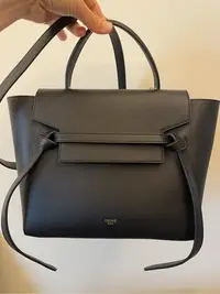 在飛比找Yahoo!奇摩拍賣優惠-全新正品CELINE MICRO BELT 黑色金釦