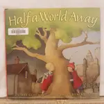 二手書📗英文繪本HALF A WORLD AWAY//FREYA BLACKWOOD//成長