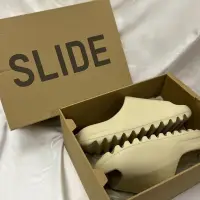 在飛比找蝦皮購物優惠-【Leein】Adidas YEEZY SLIDE Bone