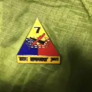 US ARMY 7TH ARMORED DIVISION "THE LUCKY 7TH" HAT PIN