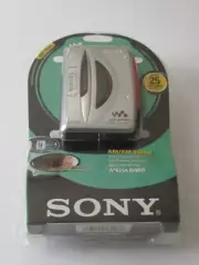Sony Walkman Sealed WM-FX195 Radio Cassette Mega Bass A rare walkman sealed!!