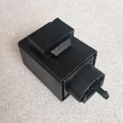 Turn Signal Relay For Honda RVT1000R RC51 00-01 VTX1300S 2003 VTX1800C/R/S 02-04