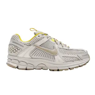 Nike 休閒鞋 Wmns Zoom Vomero 5 女鞋 灰 黃 Light Bone 復古慢跑鞋 FJ7694-020