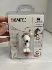 EMTEC Snoopy 8 GB Key Chain Flash Drive USB 2.0 2015 Peanuts WWI Flying Ace