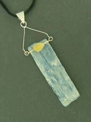 BUTW Natural unpolished Kyanite pendant with citrine accent stone 0889C