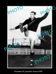 OLD LARGE HISTORIC PHOTO OF ESSENDON FC GREAT KEN FRASER c1958