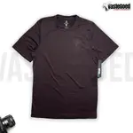 思克威爾 SKECHERS MEN ON THE ROAD TEE 紅色跑步 T 恤