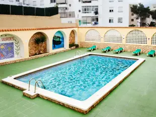 伊比沙休爾德斯青年旅館Ibiza Hurdes Hostal