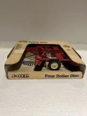 Ertl four roller disc scale 1/16 494