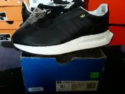 Womens Adidas Originals Retropy E5 Core Black Gold Metallic White Casual HQ4391
