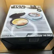 Disney Star Wars - The Mandalorian - THE CHILD Non-Stick Waffle Maker NEW