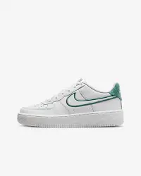 在飛比找Nike官方商店優惠-Nike Air Force 1 LV8 3 大童鞋款