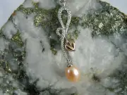 Welsh Clogau 18ct White & Rose Gold Peach Pearl & Diamond Pavé Pendant & Chain
