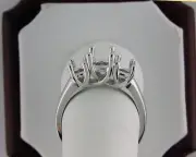 THREE STONE RING SETTING FOR CENTER ROUND 1.5CT SIDE 1/2CT EACH 14K WHITE GOLD