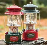 Coleman 2024 Christmas Lantern Limited 2 color set 286A Coleman Japan Limited?