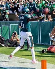 DeVonta Smith Touchdown Celebration Philadelphia Eagles 8x10 NFL Football Photo