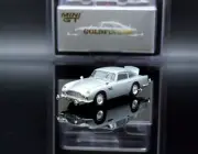 MINI GT Aston Martin DB5 007 Goldfinger ~ 1/64