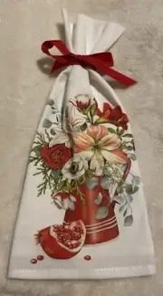 Mary Lake Thompson Christmas Flour Sack Towel Amaryllis Flowers Brand New