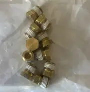 10 pcs. 1/4 NPT Male Pipe Thread Brass Pipe Cored Hex Head Plug - Made In USA