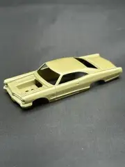 Johnny Lightning 1965 ‘65 Pontiac Catalina Prototype Test Shot Body Unspun Error