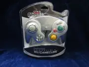 Old Skool Dual Analog Controller for Nintendo Game Cube and Wii - Silver